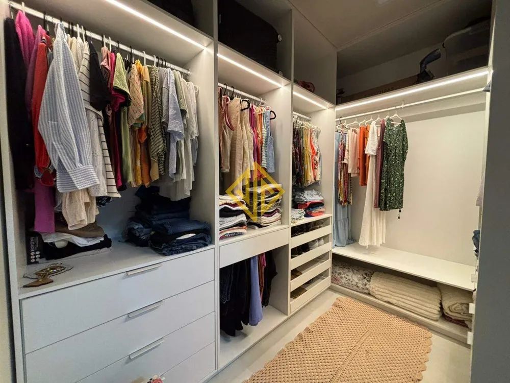 Casa, 3 quartos, 222 m² - Foto 10