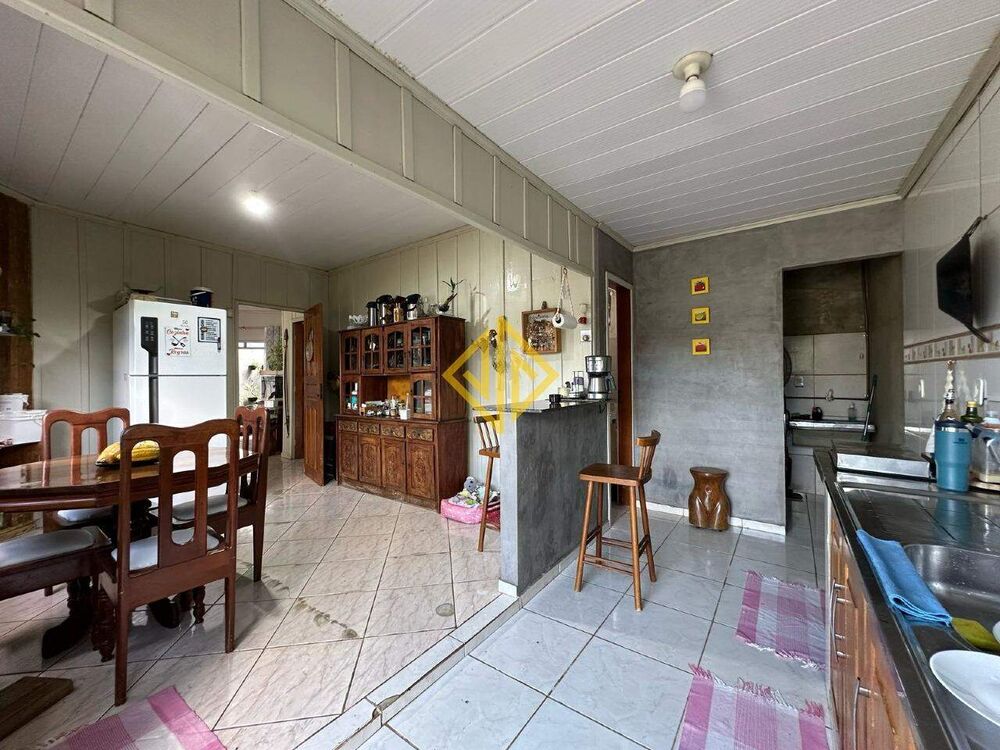 Casa à venda com 2 quartos, 100m² - Foto 12