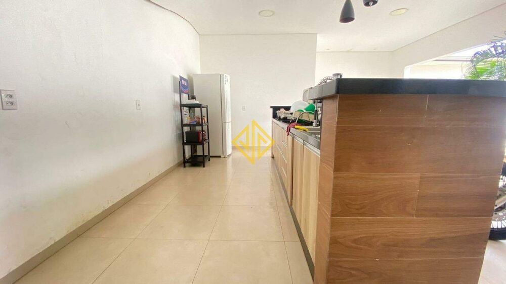 Casa, 4 quartos, 250 m² - Foto 4