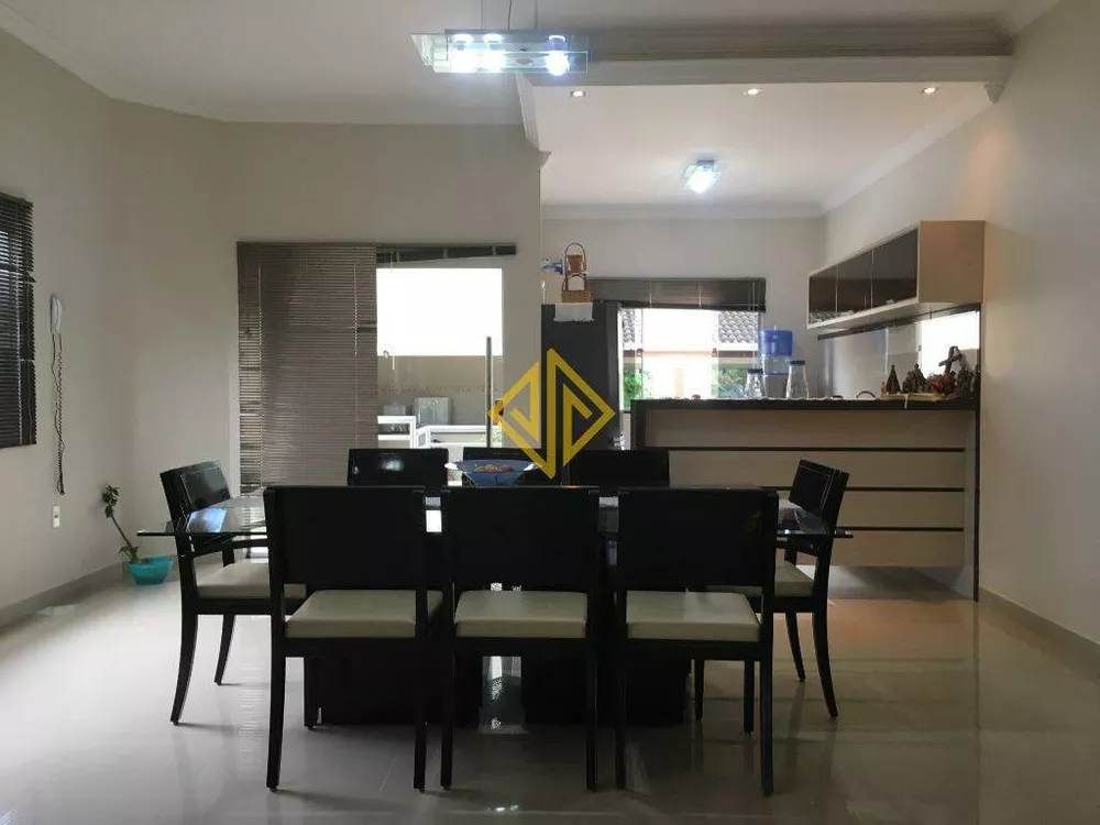 Casa à venda com 4 quartos, 600m² - Foto 7