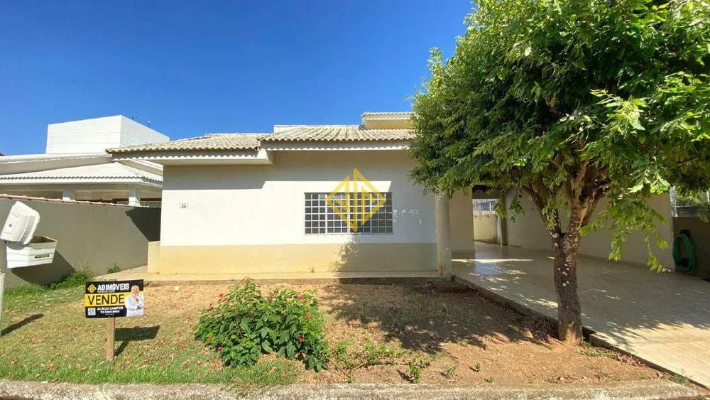 Casa à venda com 3 quartos, 160m² - Foto 1