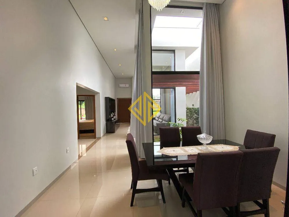 Casa, 3 quartos, 240 m² - Foto 1