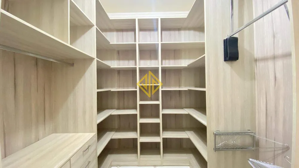 Casa, 4 quartos, 211 m² - Foto 4