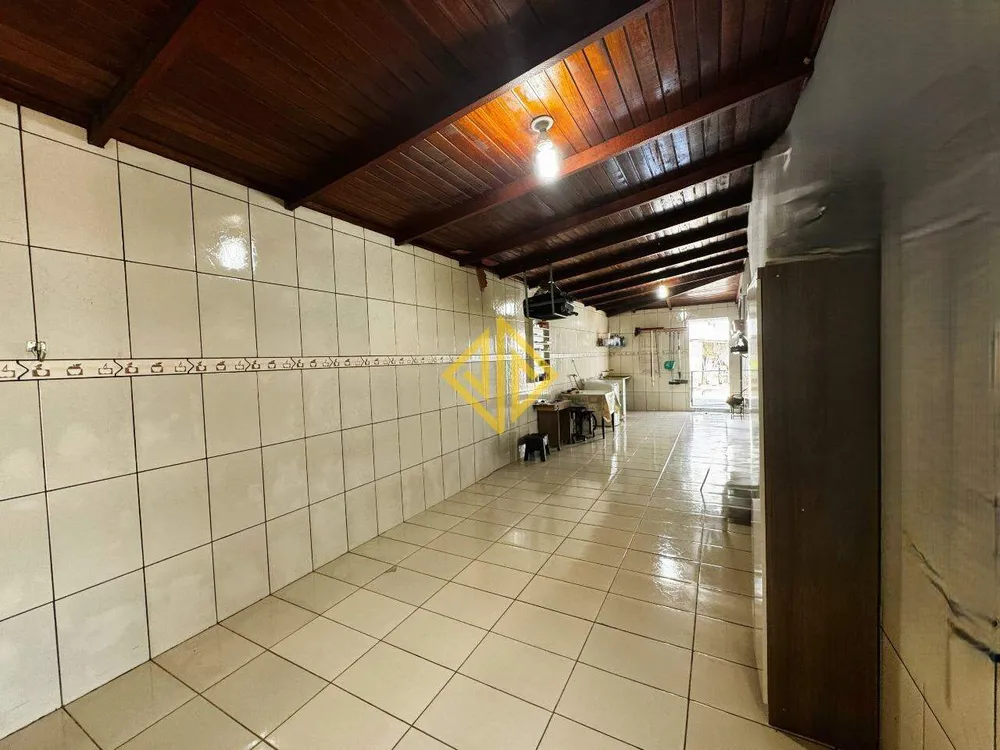 Casa, 3 quartos, 200 m² - Foto 14