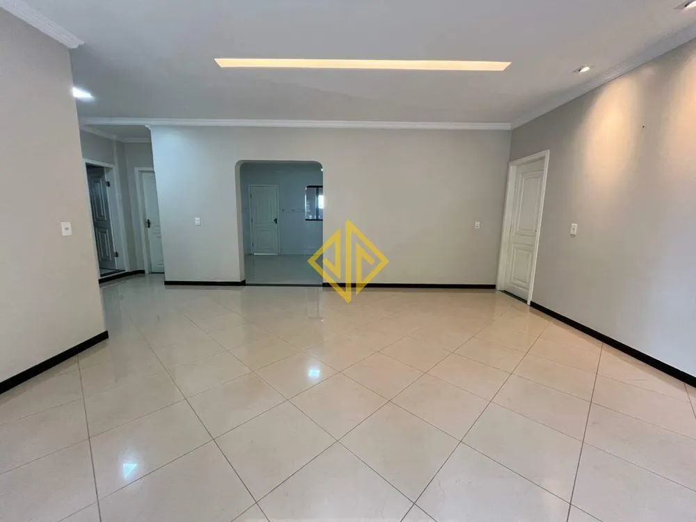 Casa, 3 quartos, 279 m² - Foto 13