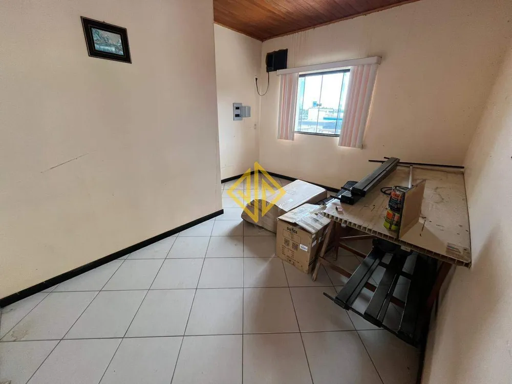 Casa, 3 quartos, 279 m² - Foto 16
