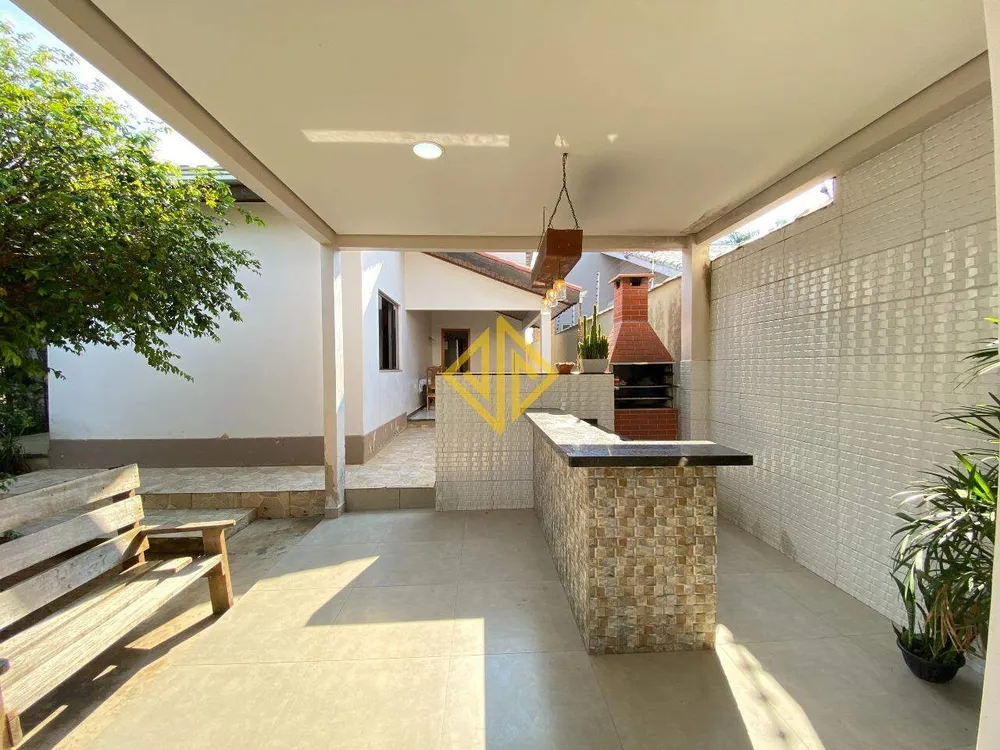 Casa, 3 quartos, 282 m² - Foto 8