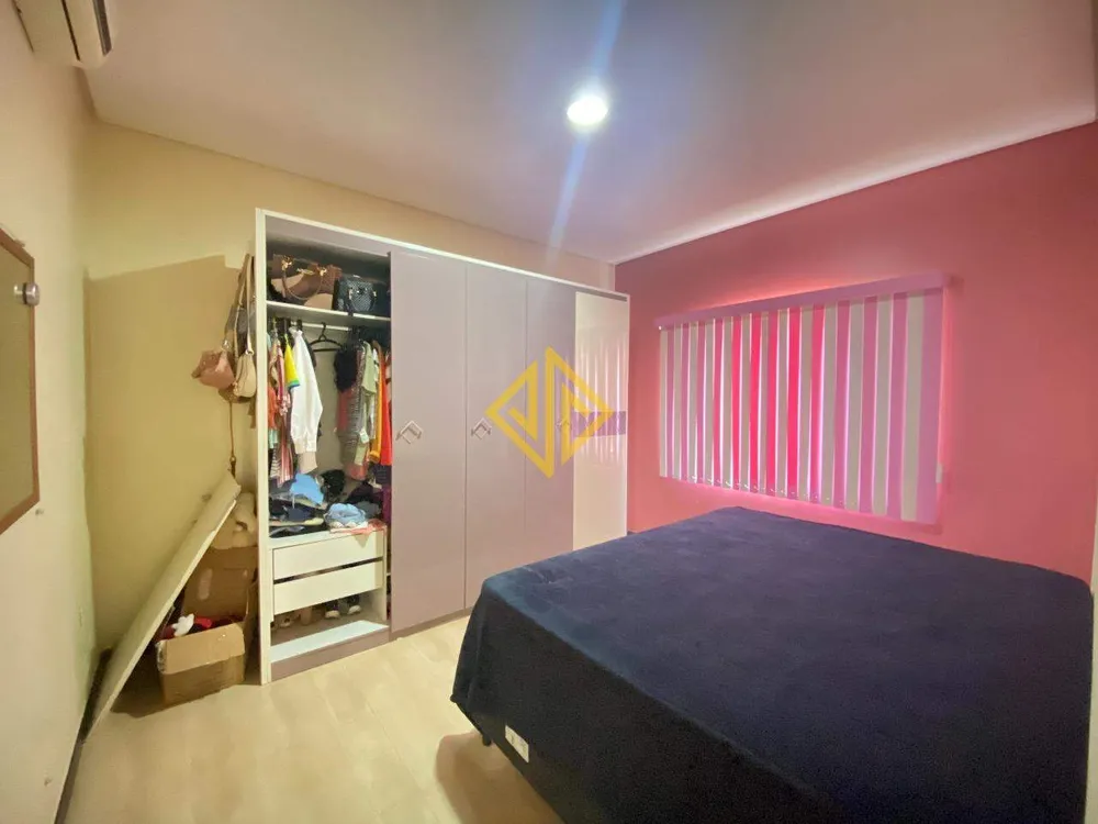 Casa, 3 quartos, 282 m² - Foto 3