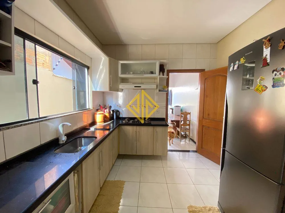 Casa, 3 quartos, 282 m² - Foto 6