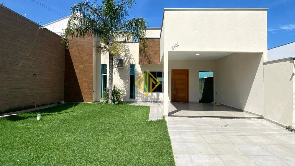 Casa à venda com 2 quartos, 140m² - Foto 1