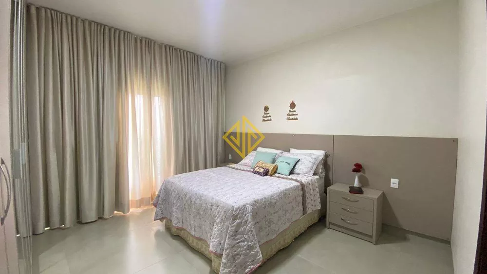 Casa à venda com 3 quartos, 196m² - Foto 3