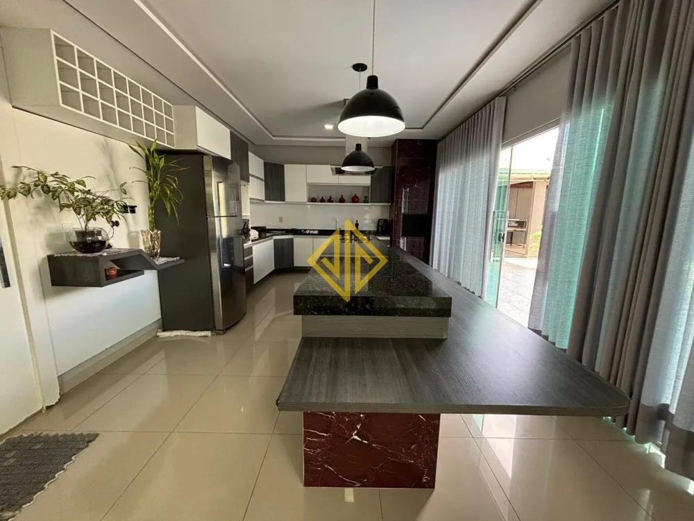 Casa, 3 quartos, 200 m² - Foto 8
