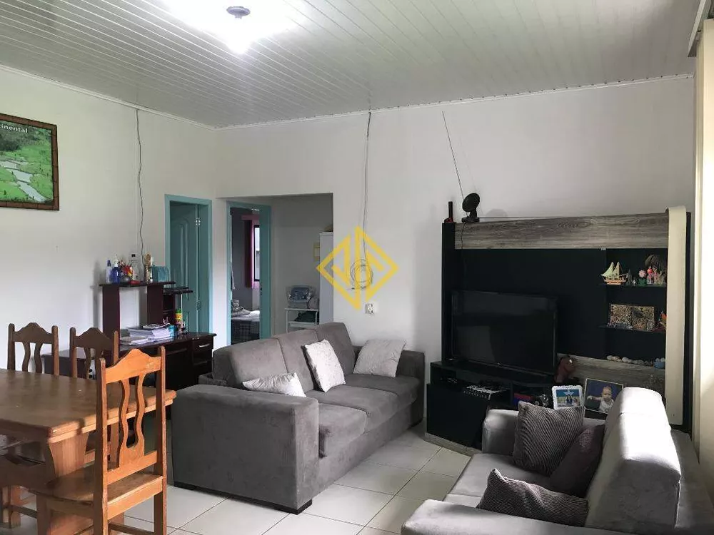 Casa à venda com 3 quartos, 100m² - Foto 3