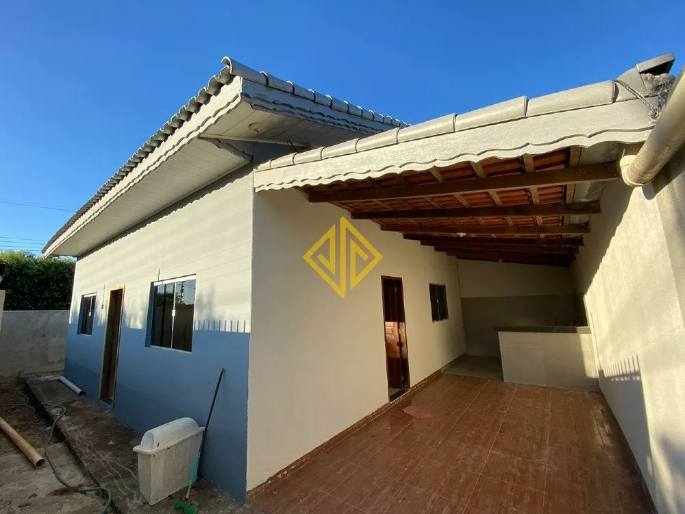 Casa à venda com 2 quartos, 91m² - Foto 1