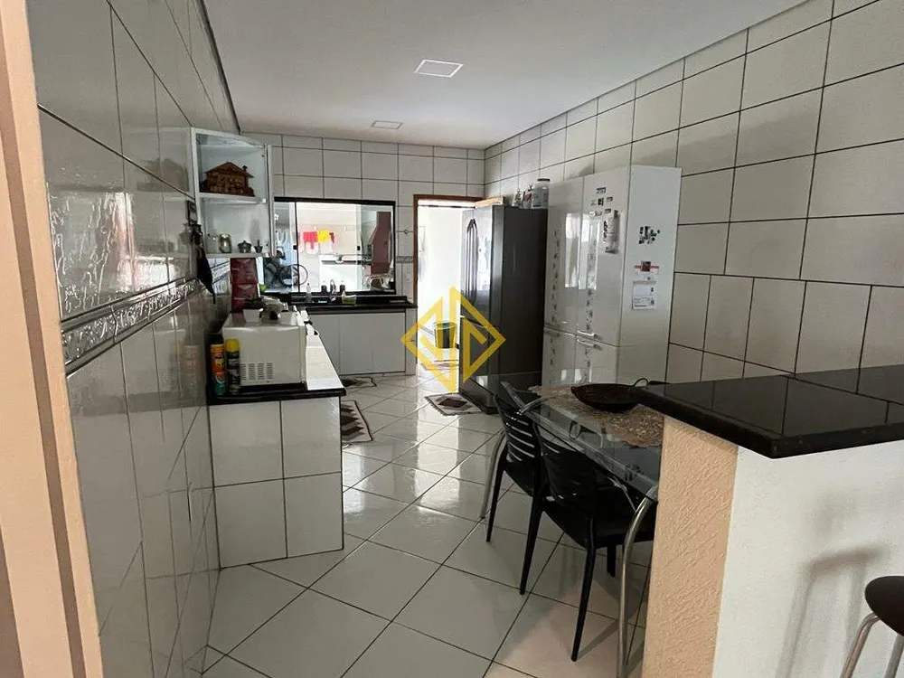 Casa, 3 quartos, 228 m² - Foto 5