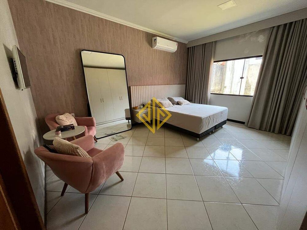 Casa, 3 quartos, 228 m² - Foto 2