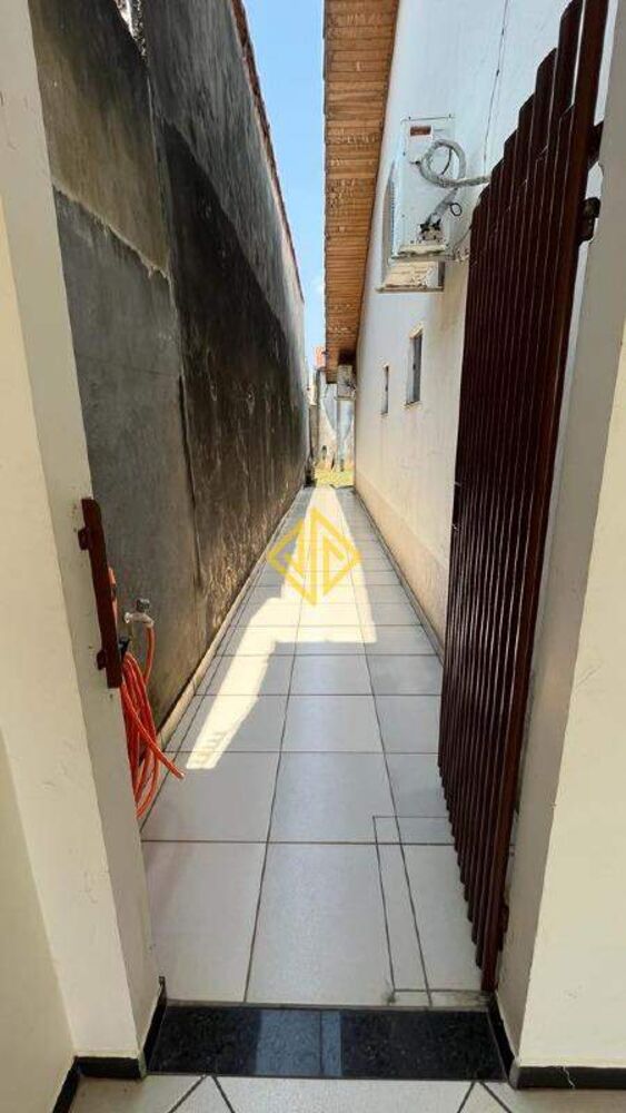 Casa, 3 quartos, 228 m² - Foto 4