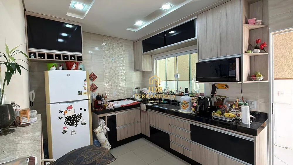 Casa, 3 quartos, 210 m² - Foto 6