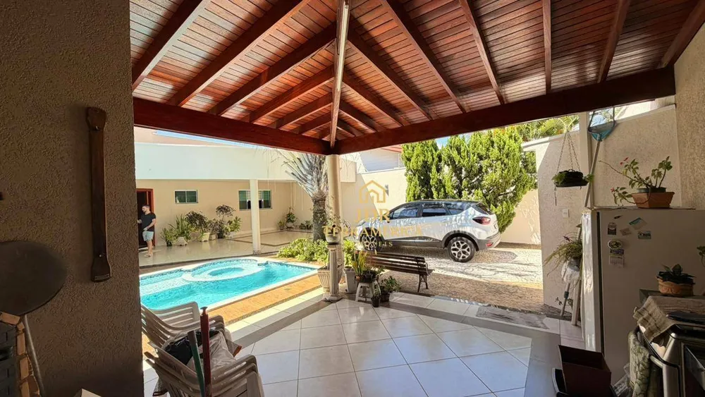 Casa, 3 quartos, 210 m² - Foto 3
