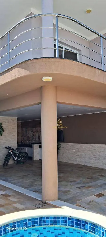 Casa, 3 quartos, 360 m² - Foto 1