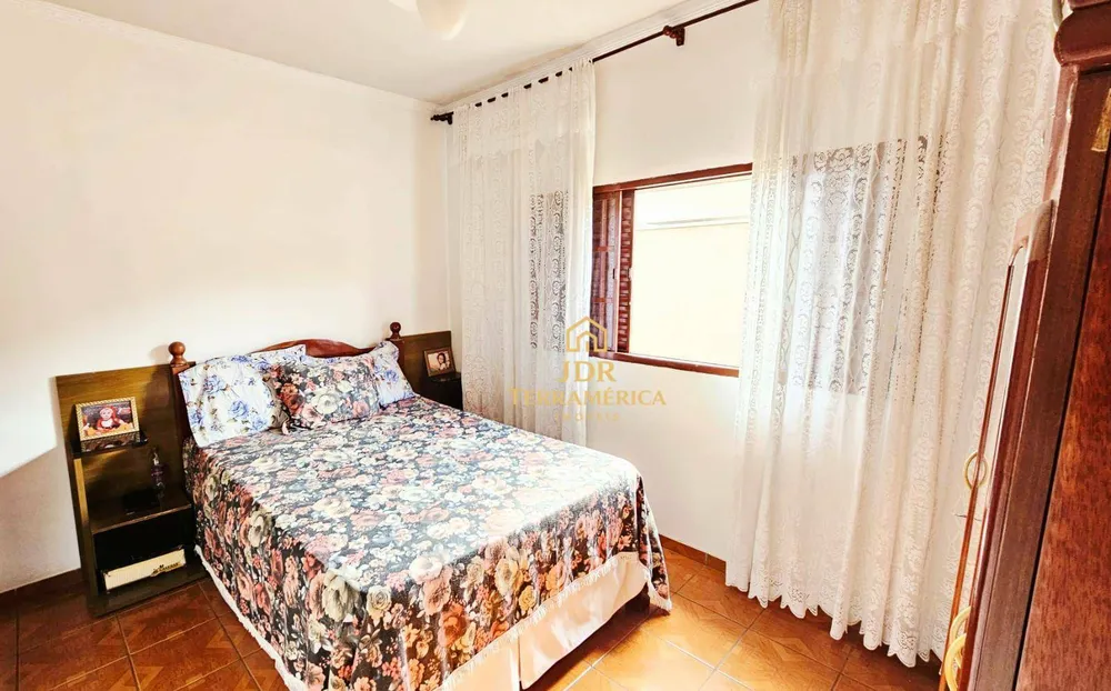 Casa, 3 quartos, 211 m² - Foto 13