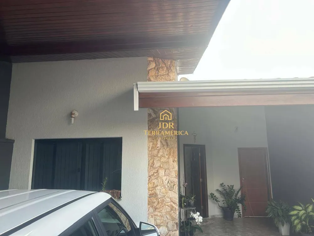 Casa, 3 quartos, 130 m² - Foto 1