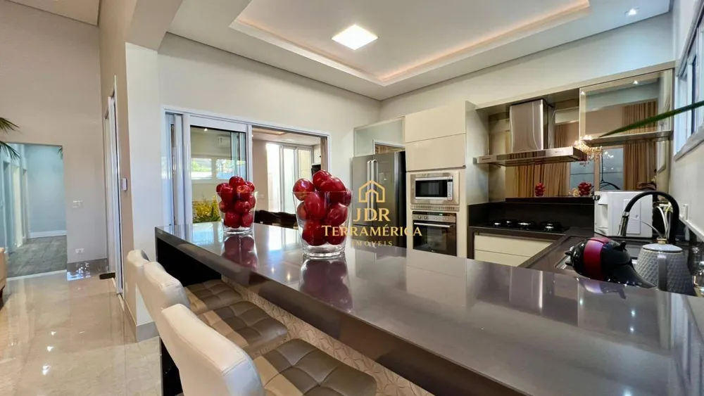 Casa, 3 quartos, 230 m² - Foto 4