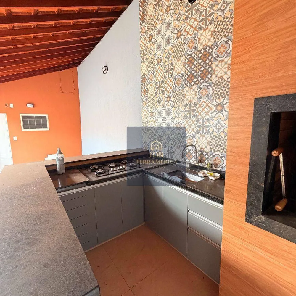 Casa, 4 quartos, 204 m² - Foto 2