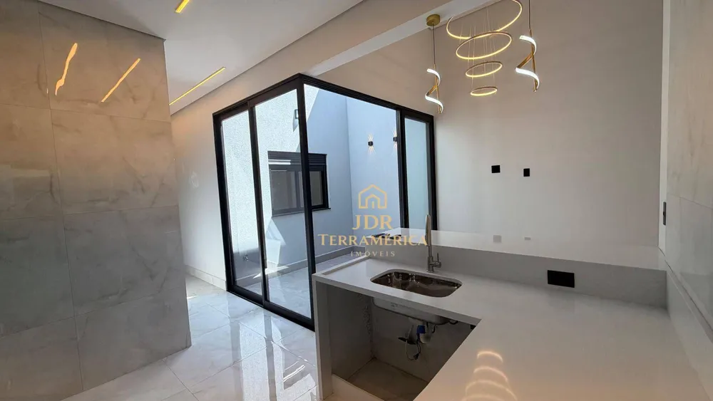 Casa, 3 quartos, 94 m² - Foto 1