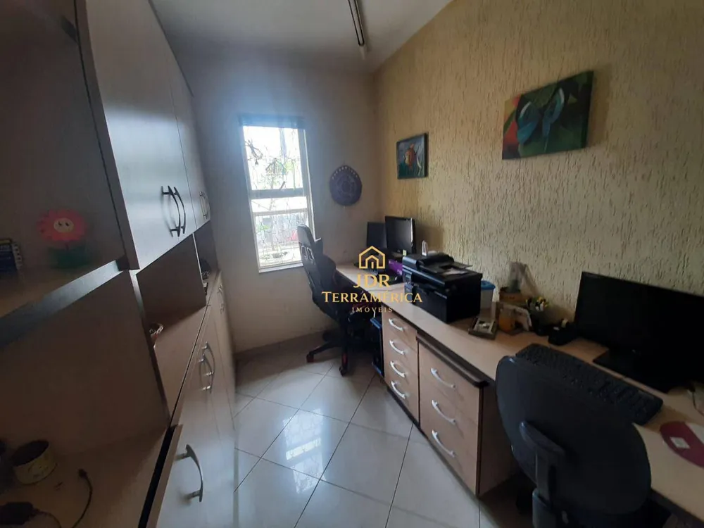Sobrado, 4 quartos, 327 m² - Foto 2