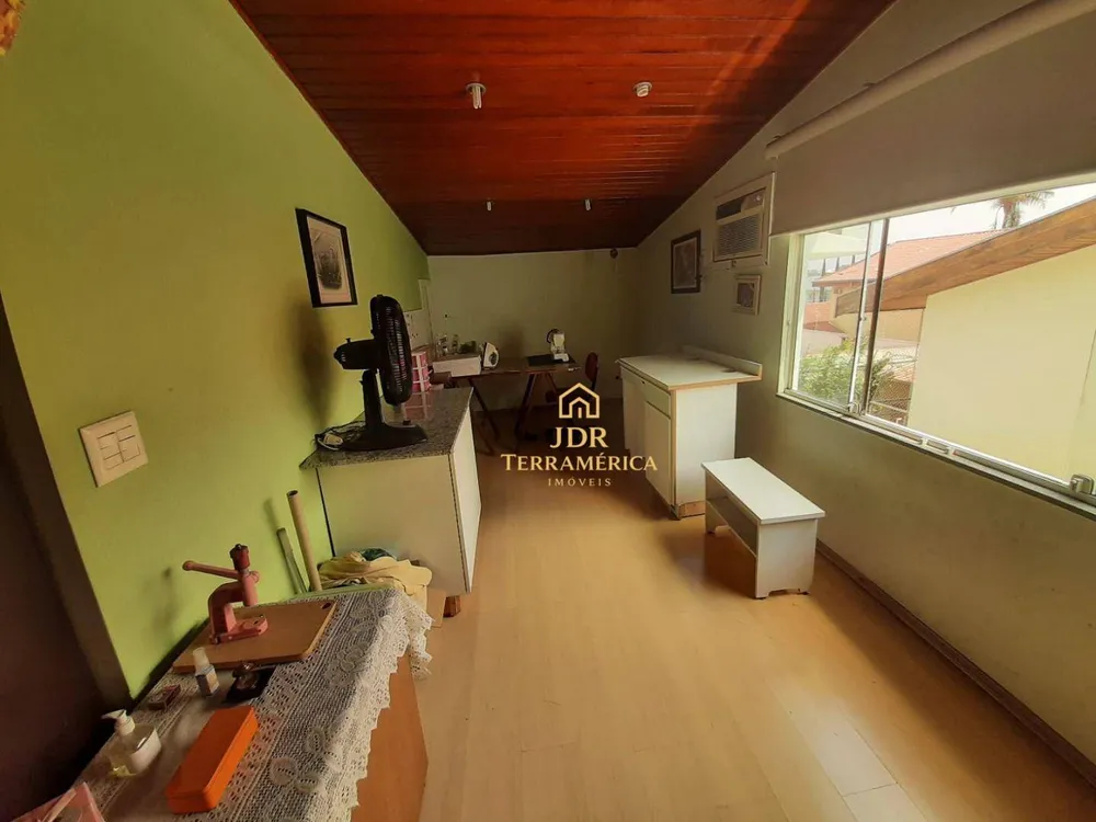 Sobrado, 4 quartos, 327 m² - Foto 9