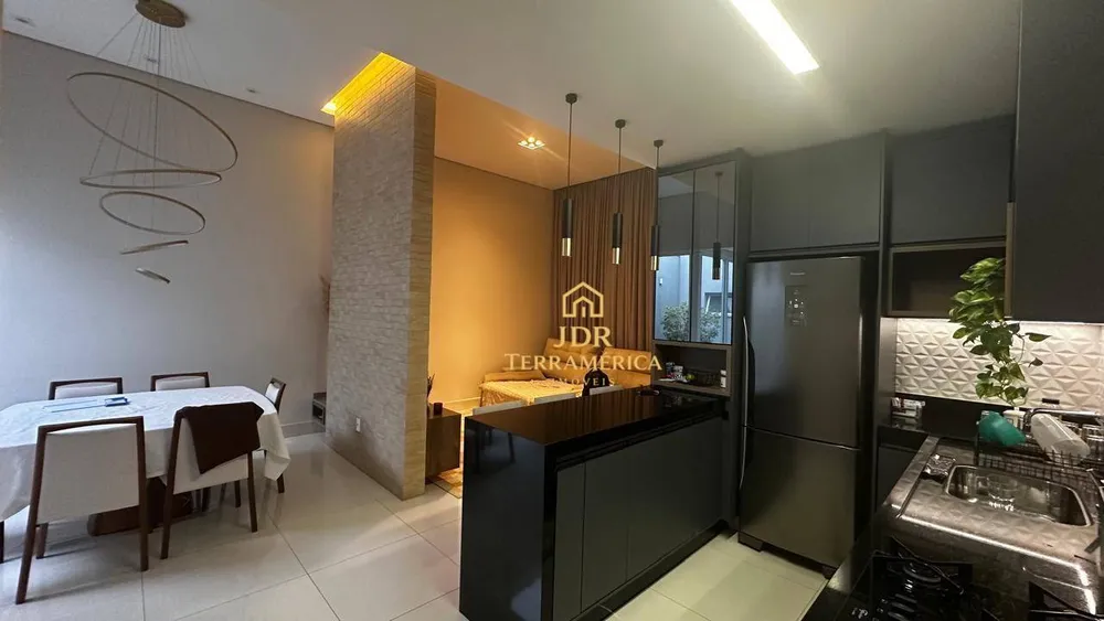 Casa, 3 quartos, 158 m² - Foto 1