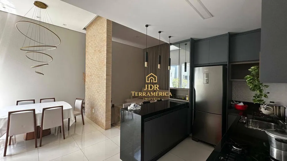 Casa, 3 quartos, 158 m² - Foto 2