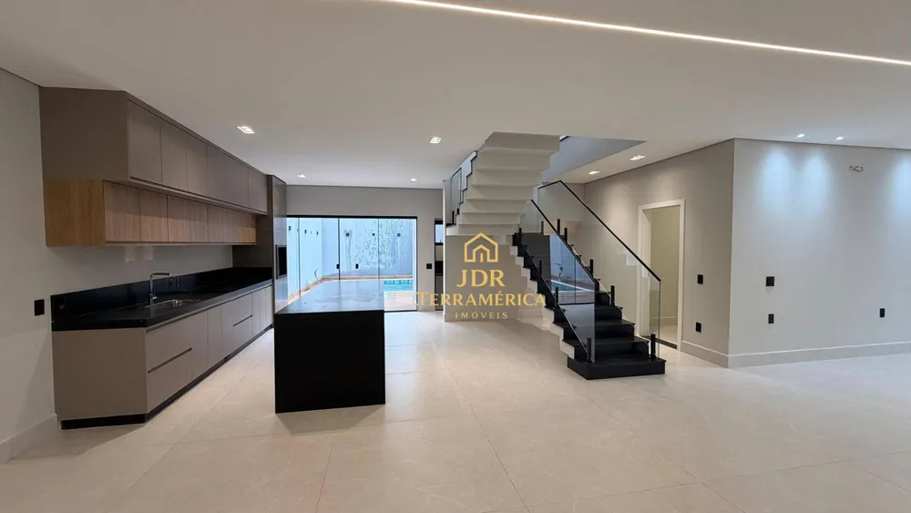 Casa, 3 quartos, 353 m² - Foto 1