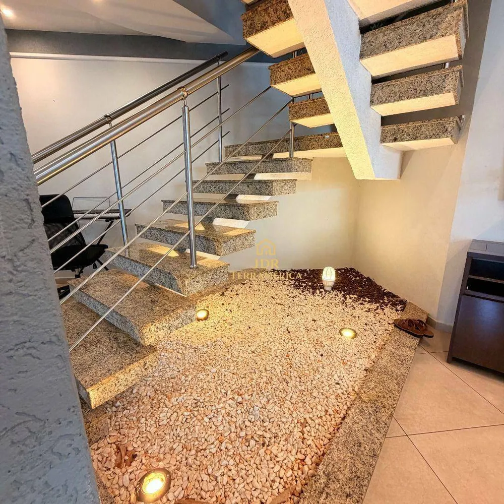Casa, 4 quartos, 284 m² - Foto 9