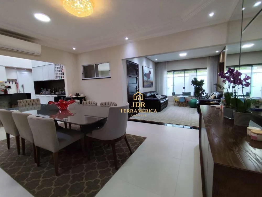Casa, 3 quartos, 240 m² - Foto 3