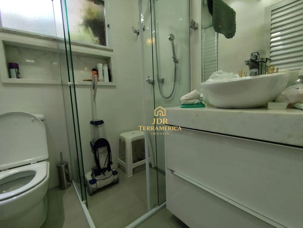 Casa, 3 quartos, 240 m² - Foto 2