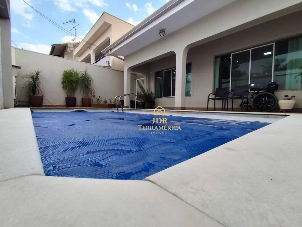 Casa, 3 quartos, 240 m² - Foto 9
