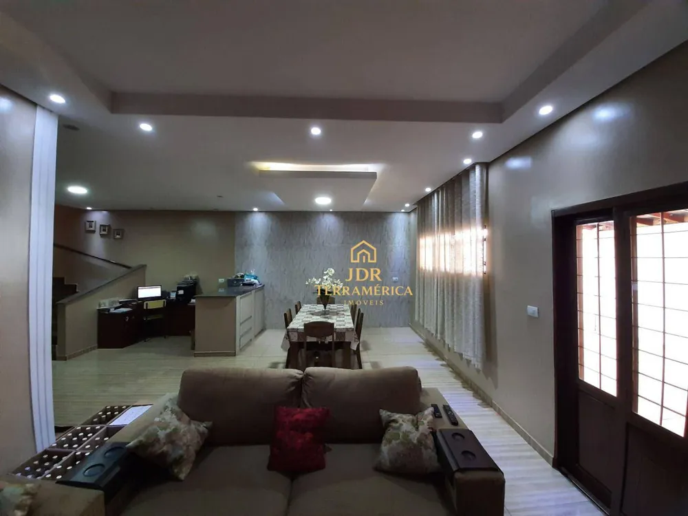Sobrado, 3 quartos, 225 m² - Foto 2