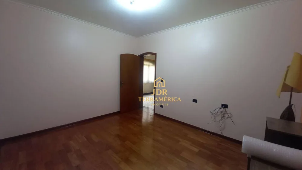 Sobrado, 3 quartos, 240 m² - Foto 1