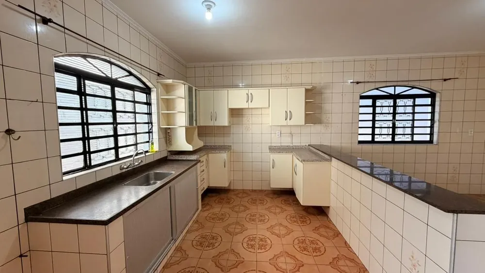 Casa, 3 quartos, 280 m² - Foto 9