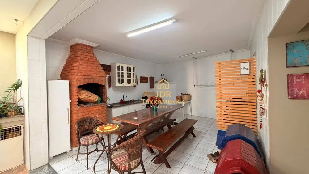 Casa, 3 quartos, 195 m² - Foto 15