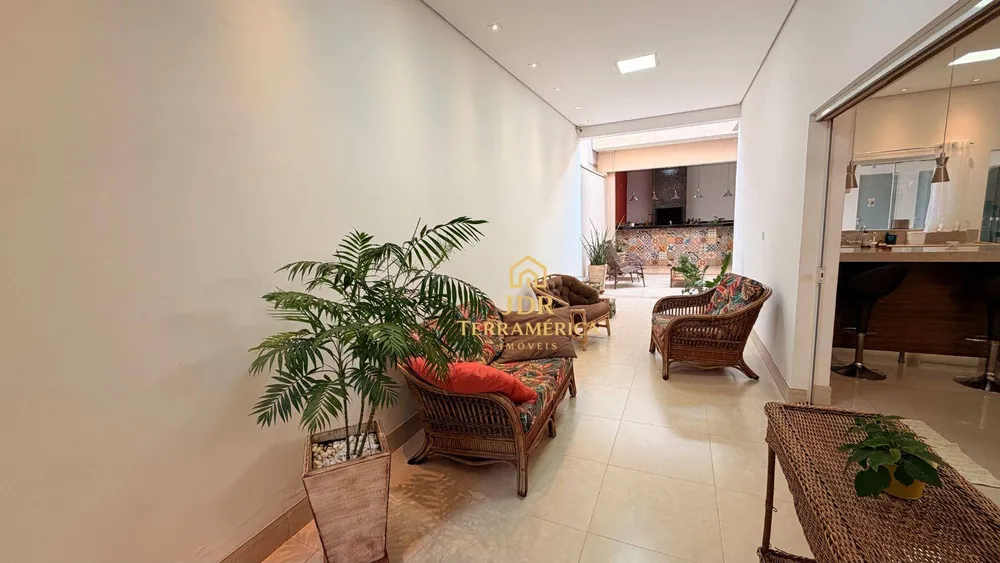 Casa, 4 quartos, 326 m² - Foto 2