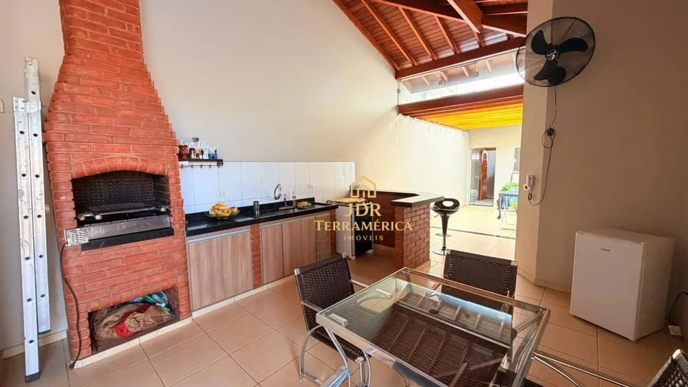 Casa, 3 quartos, 250 m² - Foto 6