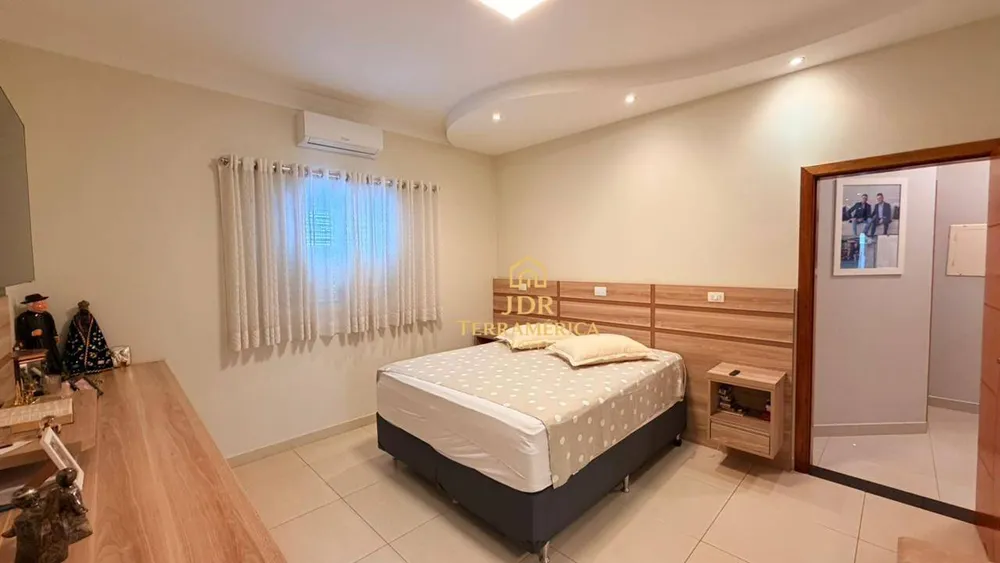Casa, 3 quartos, 250 m² - Foto 16