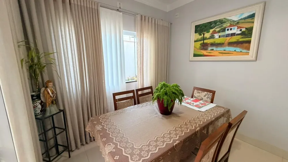 Casa, 3 quartos, 243 m² - Foto 4