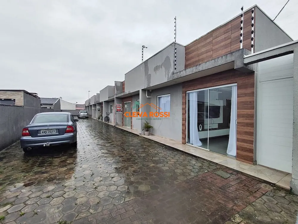 Casa, 2 quartos, 43 m² - Foto 1