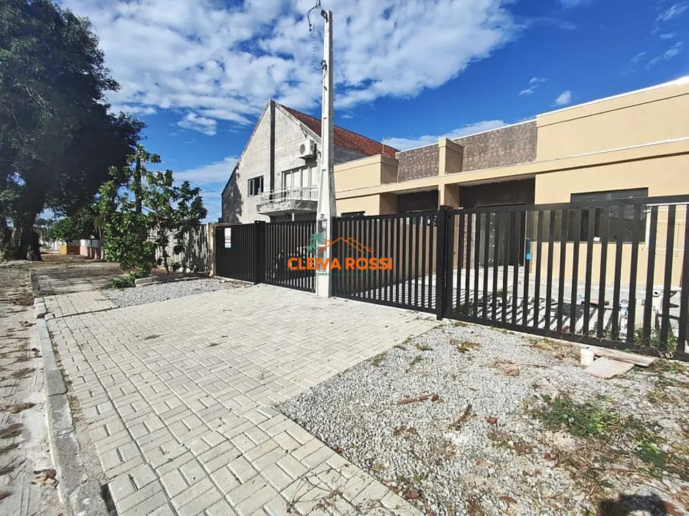 Casa, 3 quartos, 92 m² - Foto 2