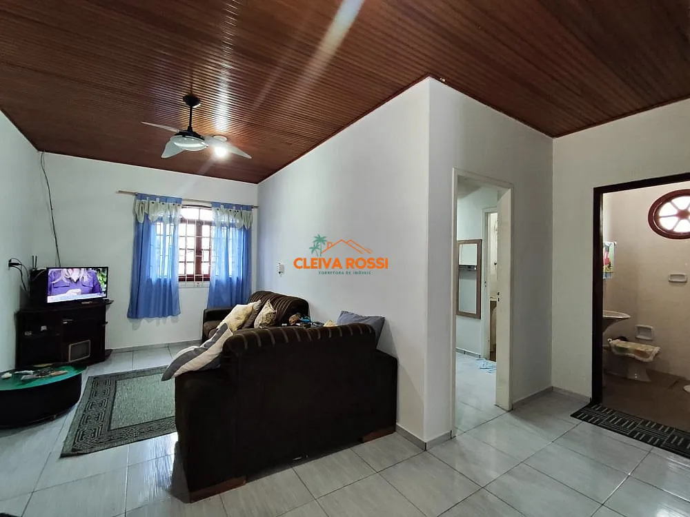 Casa, 6 quartos, 180 m² - Foto 1