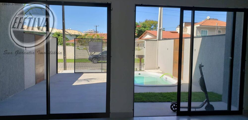 Sobrado à venda com 3 quartos, 124m² - Foto 1